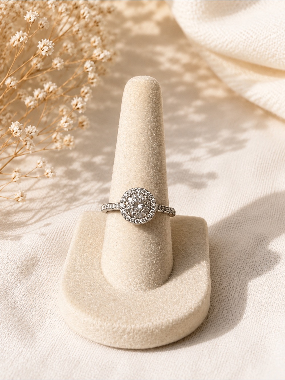 Sterling Silver Round Halo Engagement Ring in White 1 ct center